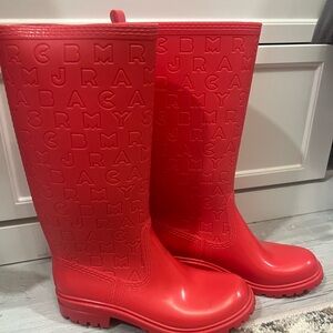 Marc By Marc Jacobs Light Red Embossed Logo Rain Boots; size 40